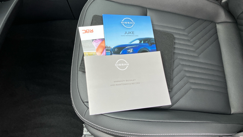 Nissan Juke 1.0 DiG-T Tekna 5dr Petrol Hatchback